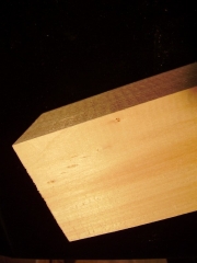 Tonewood - diverses- 002  Weide für Eckklötze Salice per Zocchetti Willow for cornerblocks ca 11x4x100cm   EURO 20,--