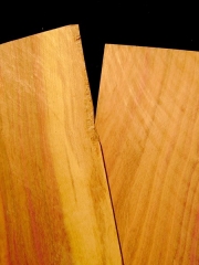 Tonewood - Lute - Liuto - laute 007  Lautenspäne  Pflaumenholz  6,5 x 65cm   Stück  € 4,--  Lute ribs plum tree per piece  € 4,-- sold  Doghe per liuto di pruno   per pezzo  € 4,--