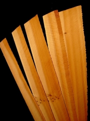 Tonewood - Lute - Liuto - laute 006 Lautenspäne Eibe  3-5cm  pro Stück € 5,--  Doghe per liuto Tasso 3-5cm per pezzo € 5,--  Lute ribs Yew 3-5cm per piece €5,--